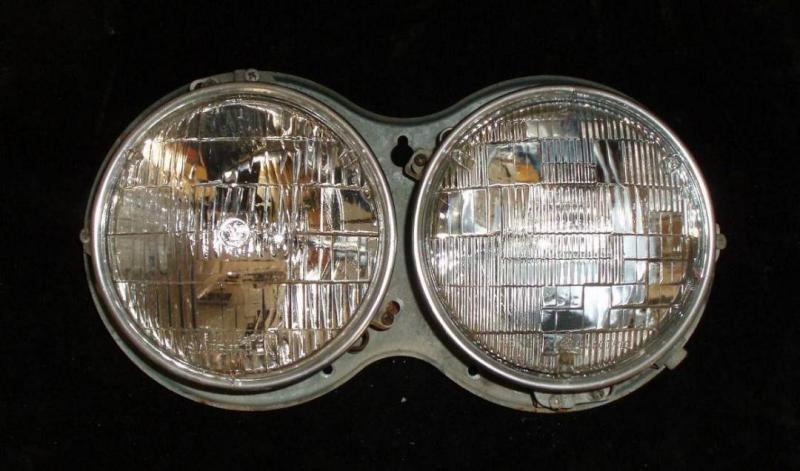 1959 Plymouth headlight pot left