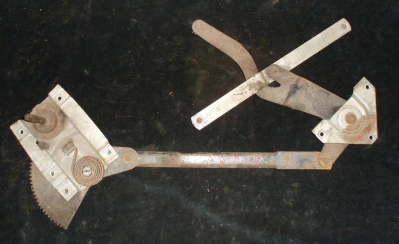 1960 Mercury window crank mechanism left