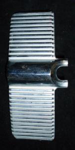 1961 Oldsmobile 98 emblem framskärm vänster