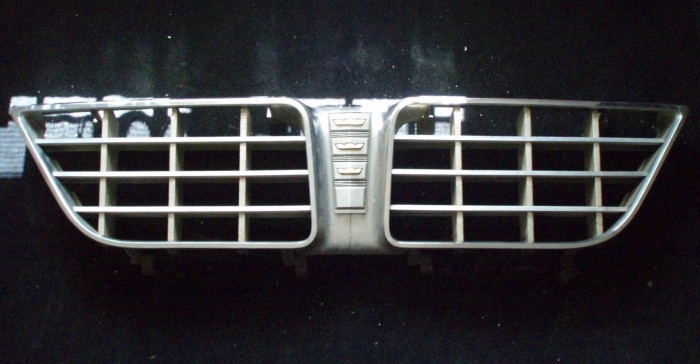 1964 Chrysler New Yorker grill
