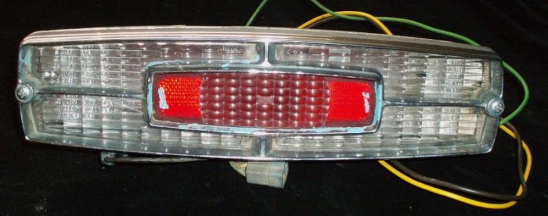 1965 Cadillac baklampa (spricka i glas)
