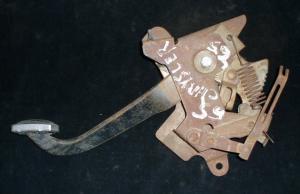 1965 Chrysler handbroms mekanism