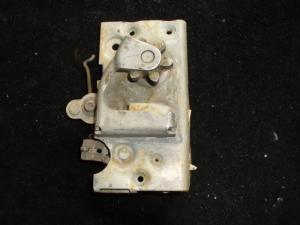 1966 Chrysler New Yorker door mechanism 2dr right