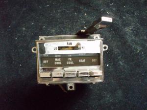 1966 Chrysler New Yorker värmereglage