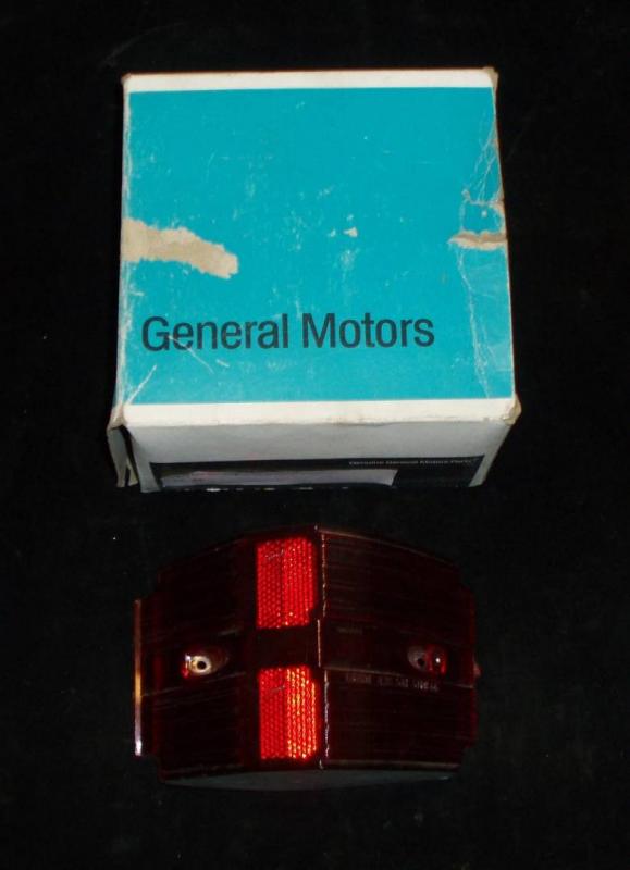 1966 Buick Skylark, Soecial SW bakljusglas höger n.o.s. 5957524