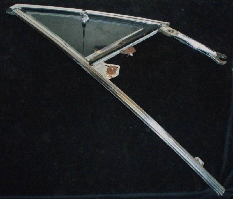1966 Chrysler 2dr ht ventilation window unit right