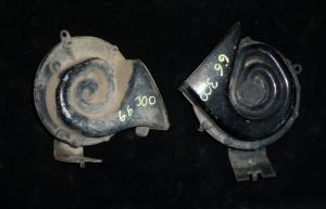 1966 Chrysler 300 horn (pair)