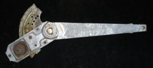 1966 Dodge Coronet 2dr window crank mechanism right
