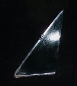 1966 Lincoln ventilation window unit glass