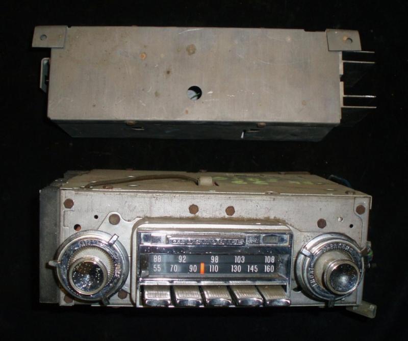 1966 Oldsmobile 98 AM-FM radio (ej testad)