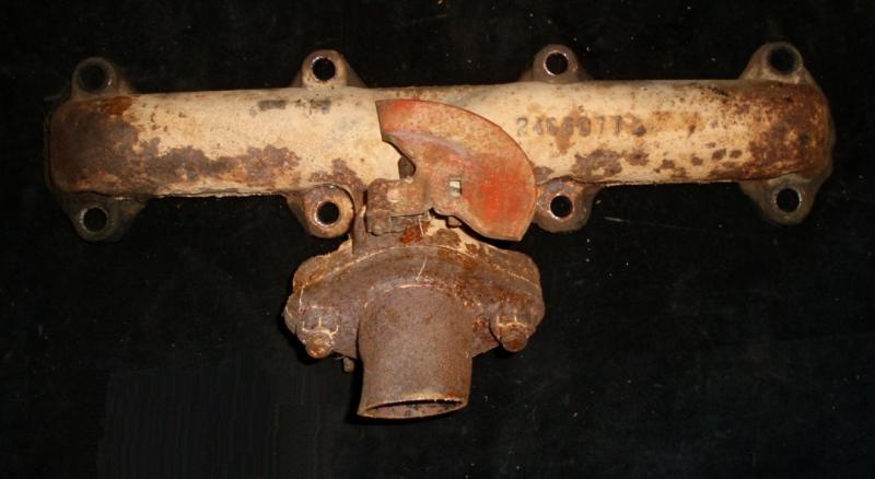 1966 Plymouth Belvedere 318 BB grenrör höger 2465877 (fast spjäll)