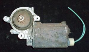 1966 Pontiac Bonneville power window motor right
