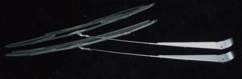 1967 Chrysler 300 wiper arms (pair)