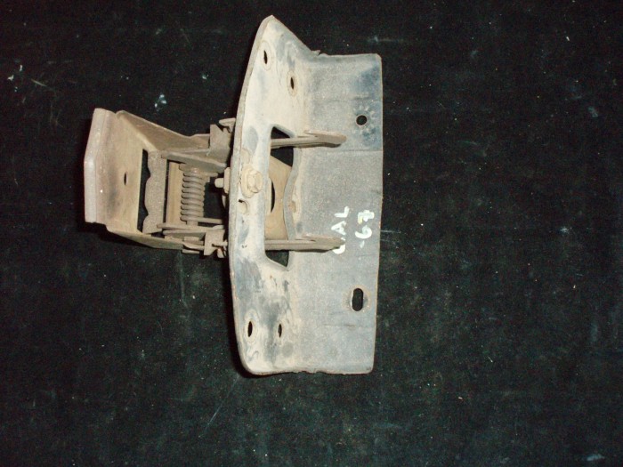 1967 Ford Galaxie hood lock