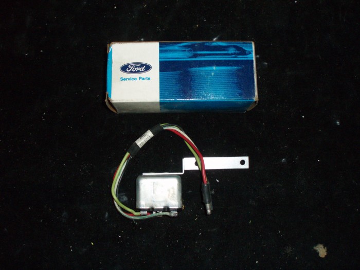 1967 Thunderbird relä N.O.S.