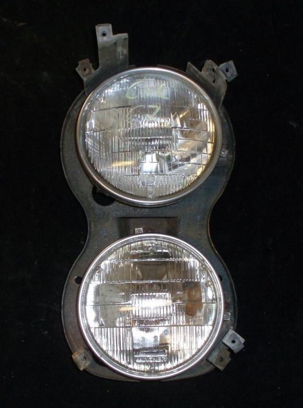 1967 Ford Galaxie headlight pot left