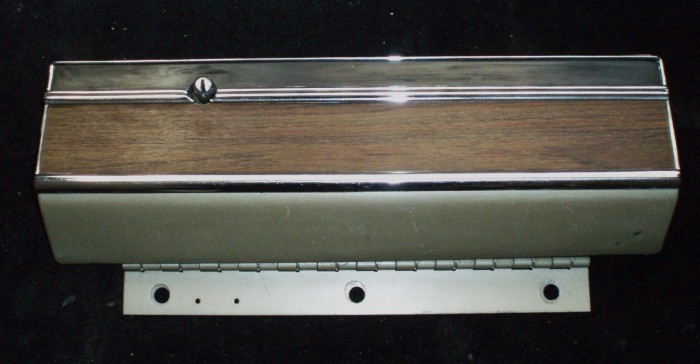 1968 Ford Fairlane glove compartment door