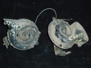 1969 Chrysler horn (pair)