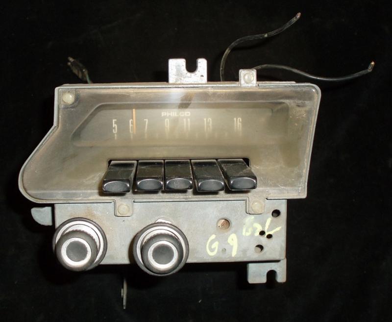 1969 Ford Galaxie radio (not tested)