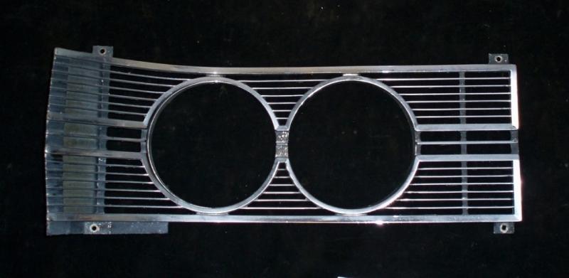 1969 Mercury Montego grill part right