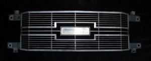 1969 Mercury Montego grill part middle