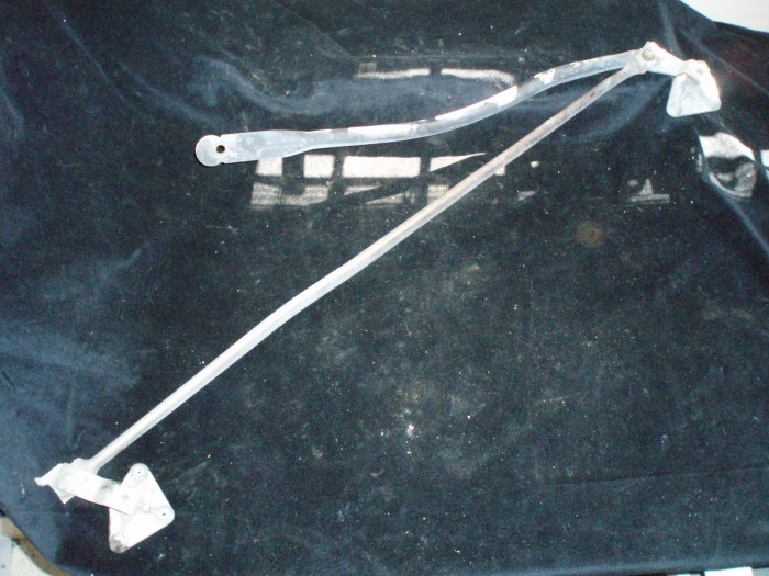 1970 Chrysler 300 wiper mechanism