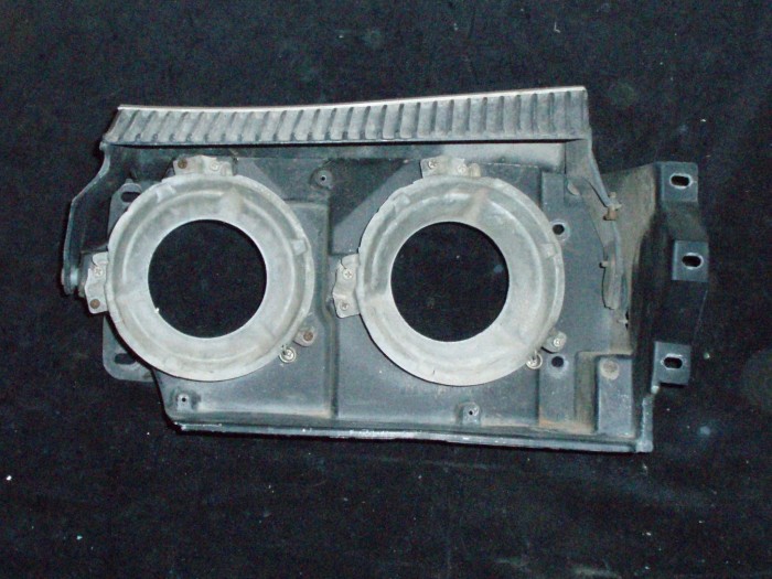 1970 Chrysler headlight door