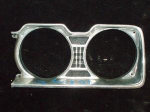 1970 Plymouth Fury I headlight door