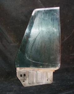 1970 Lincoln Mark III side window rear right