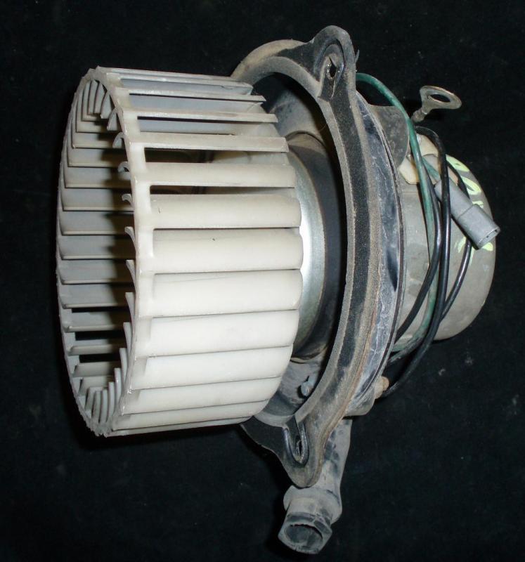 1971 Chrysler Newport fan motor