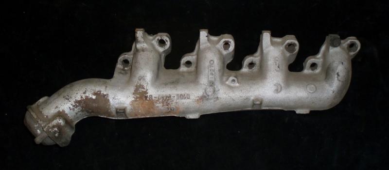 1971 Ford exhaust manifold D10E-9430-BA