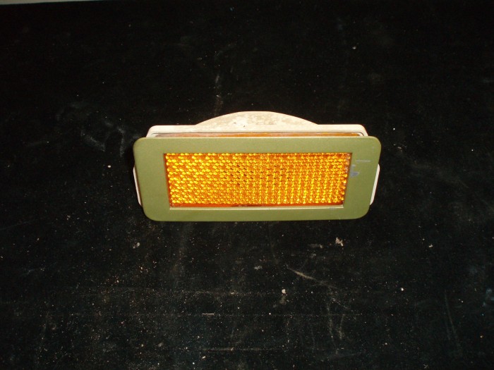 1972 Ford turn signal front right
