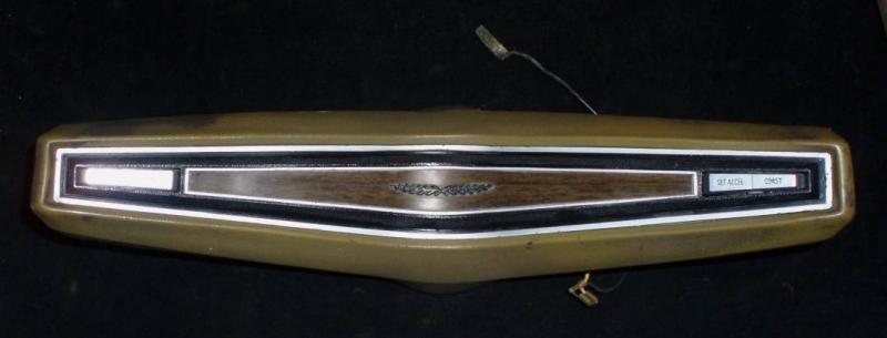 1972 Lincoln Mark IV steering wheel center with cruise control buttons