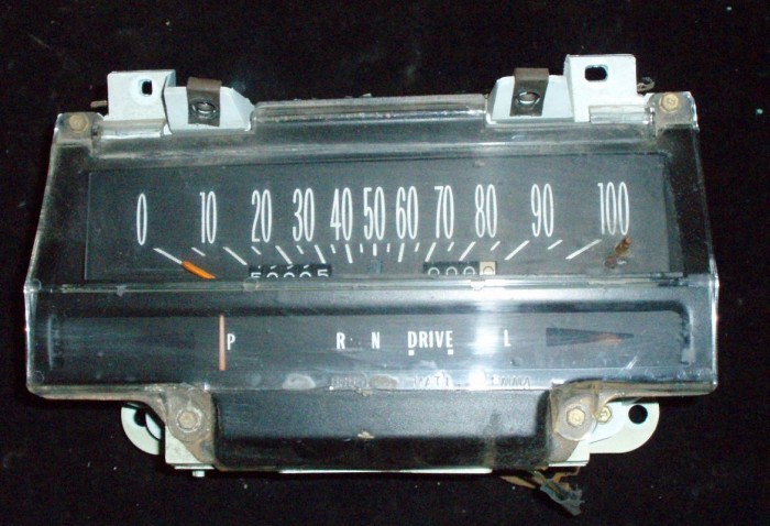 1975 Cadillac speedometer