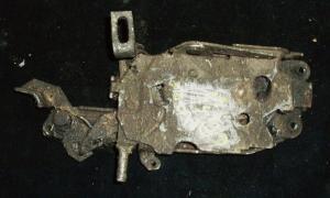 1975 Chevrolet Camaro lockcase right