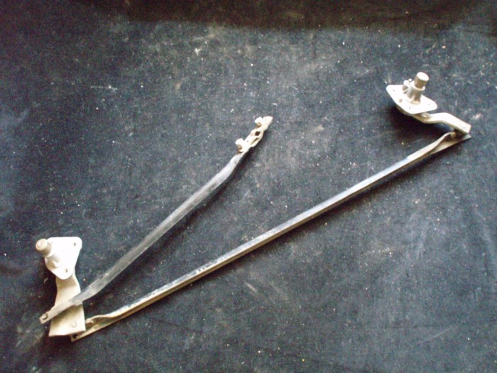 1977 Pontiac Trans Am wiper mechanism