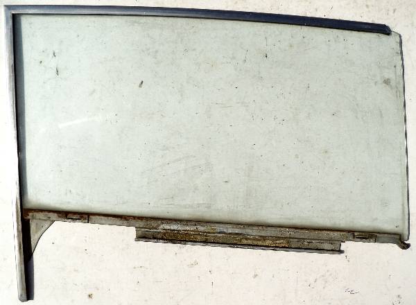 1961 Ford Galaxie 2 dr cab   side window left front