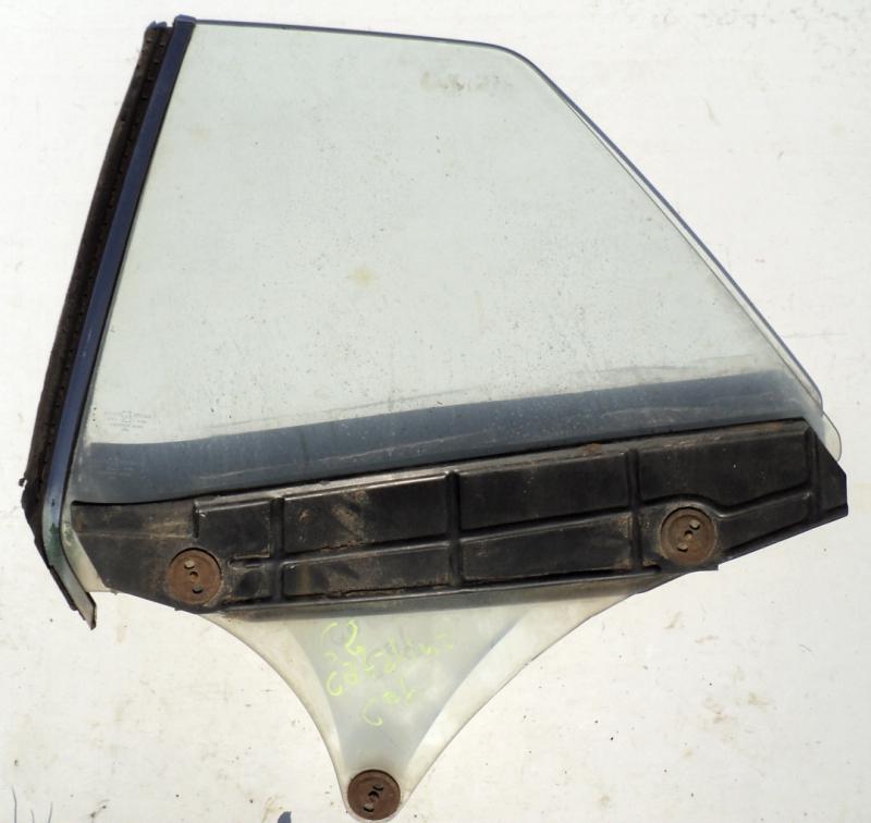 1968 Pontiac Catalina cab side window front left