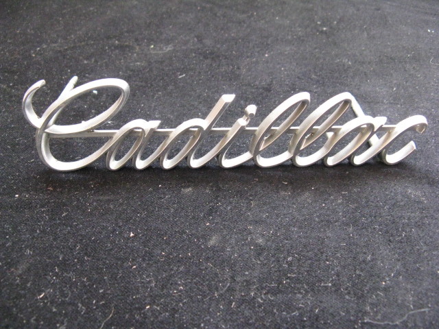 1968 Cadillac Grillemblem 