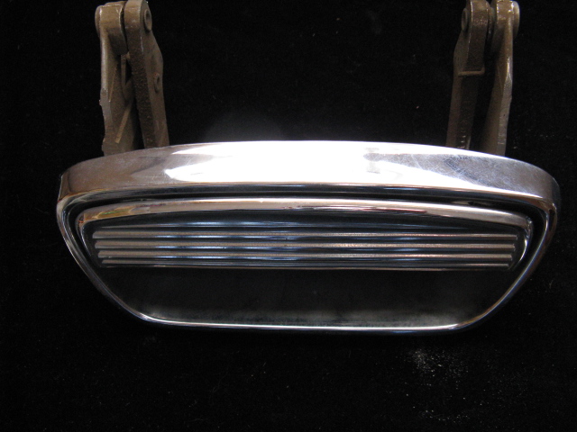 1959 Chrysler dörrhandtag höger bak