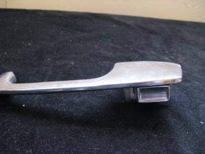 1964 Cadillac dörrhandtag bak vänster