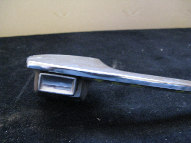 1965 Cadillac dörrhandtag bak höger