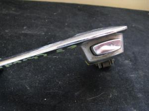 1968 Chrysler dörrhandtag vänster