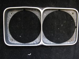 1972 Oldsmobile Vista Cruiser headlight door left