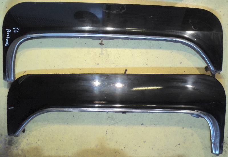 1966   Cadillac 4dr ht   fender skirt (slight damage on the right, see picture) (pair)