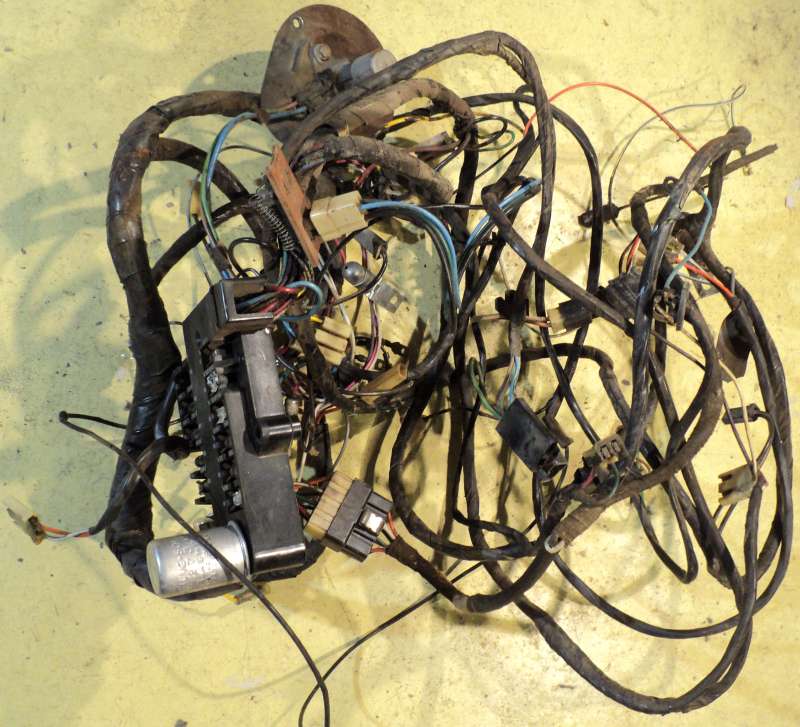 1960 Oldsmobile Dynamic   wiring harness under the dashboard   (no AC, no electric windows)