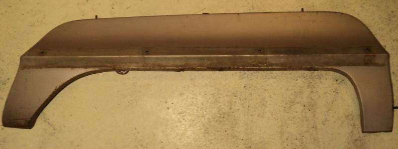 1965 Chrysler New Yorker fender skirt right