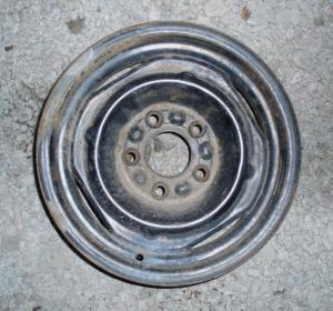 Fälg  har 100 tals ring för besked