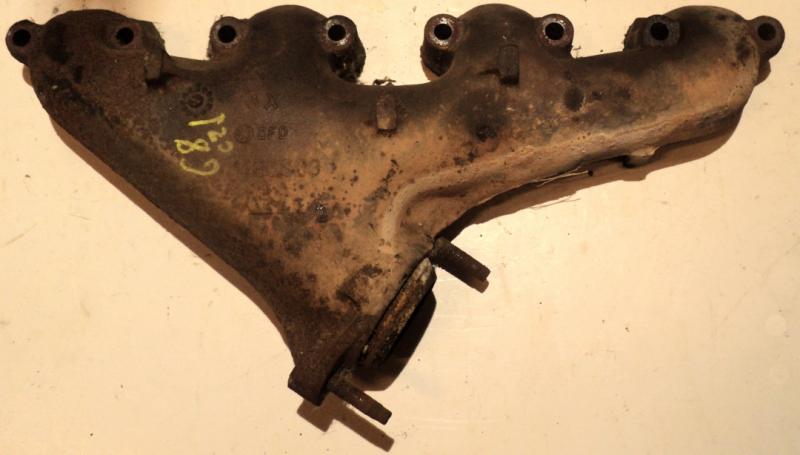 1968   Cadillac 472 exhaust manifold left  1486383