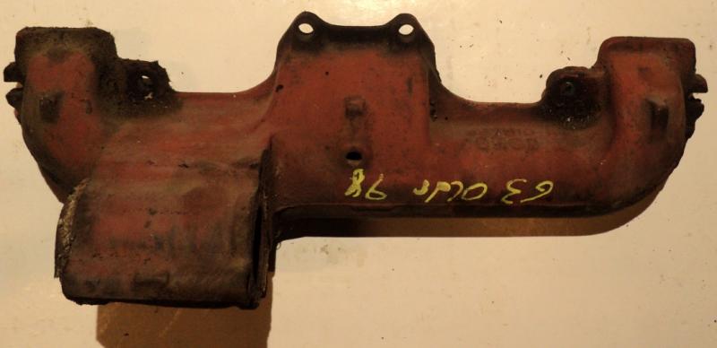 1963   Oldsmobile 98 472 exhaust manifold right  587510
